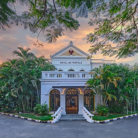 Royal Orchid Metropole Майсур Экстерьер фото